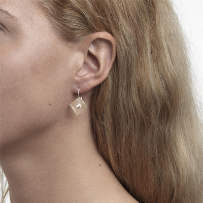 Grüner Prehnit mit Silber Ohrhaken