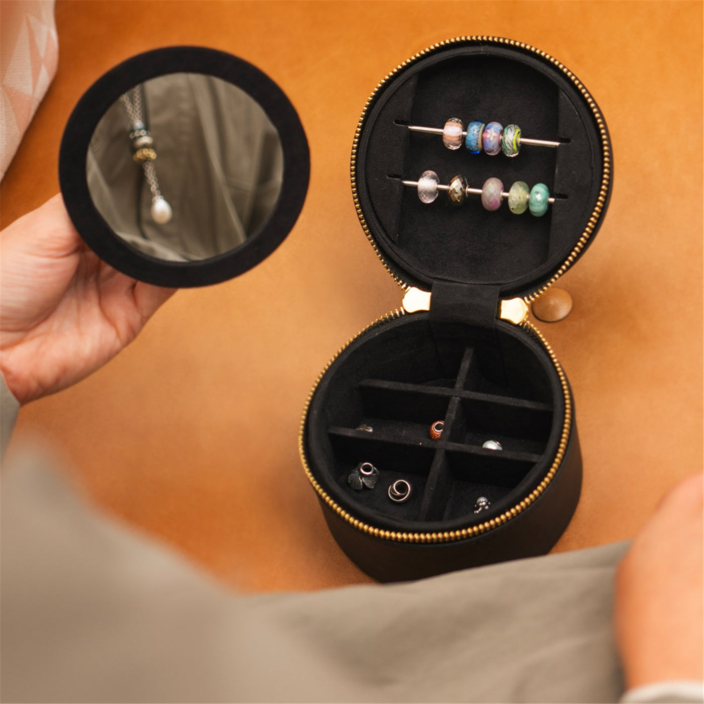 Boîte à bijoux, noir