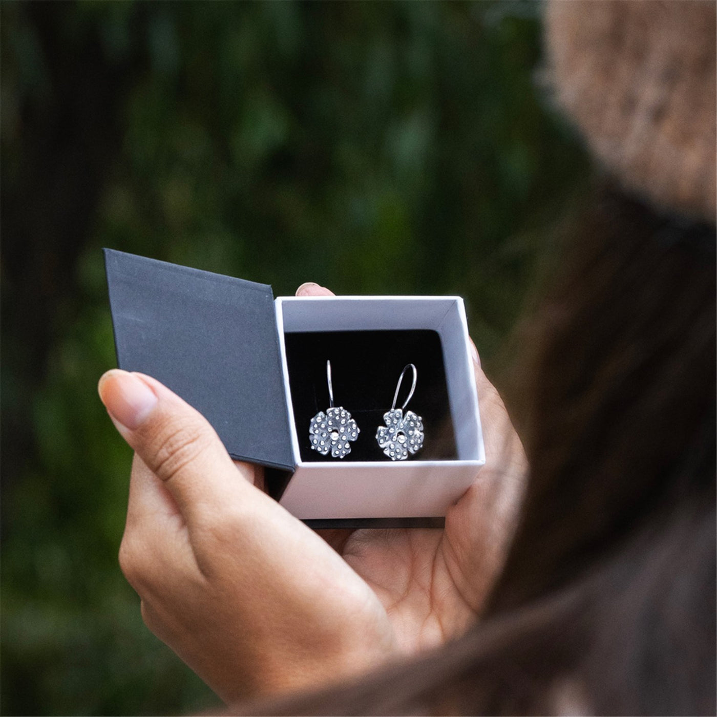 Boucles d'Oreilles Rosée du Matin avec Crochets en Argent